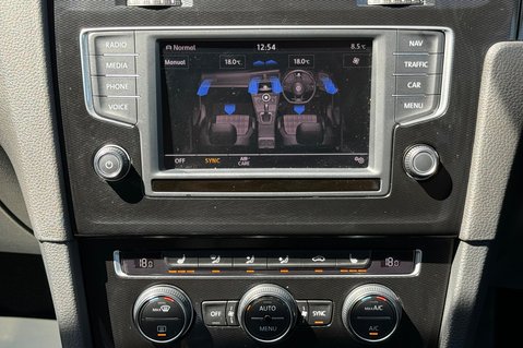 Volkswagen Golf GTI LAUNCH DSG - APPLE CAR PLAY - 2 OWNERS - 9 SERVICES RECORDED 31