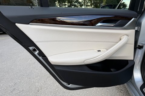 BMW 5 Series 520D XDRIVE SE - 360 DEGREE CAMERAS - IVORY LEATHER 26