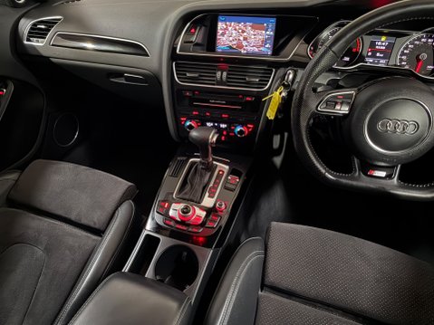 Audi A4 AVANT TDI BLACK EDITION AUTOMATIC 14