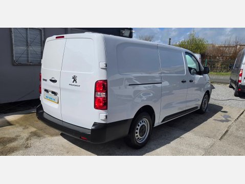 Peugeot Expert POFESSIONAL PREMIUM 1000 L2 H1 1.5 HDI 100ps EU6 2