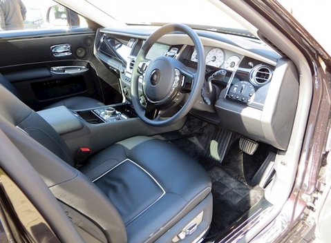 Rolls-Royce Ghost V-Spec 12