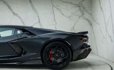 Lamborghini Revuelto 53