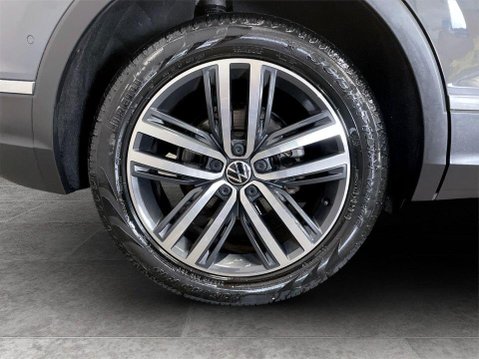 Volkswagen Tiguan 1.5 TSI Elegance SUV 5dr Petrol DSG Euro 6 (s/s) (150 ps) Air Con - Alloys 10