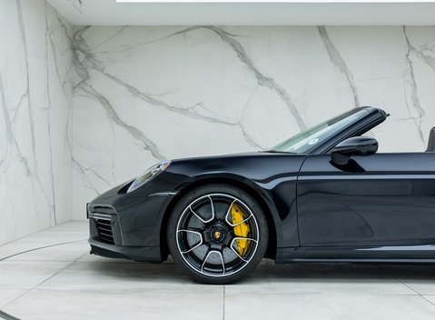 Porsche 911 Turbo S Cabriolet (992) 36