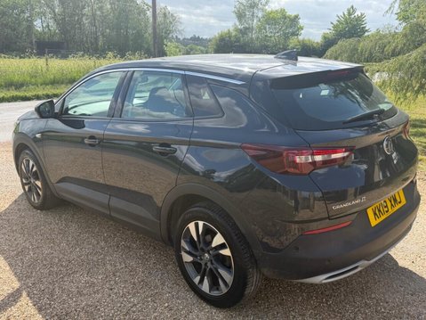 Vauxhall Grandland X 1.2 Turbo GPF Sport Nav SUV 5dr Petrol Manual Euro 6 (s/s) (130 ps) FSH & 2 32