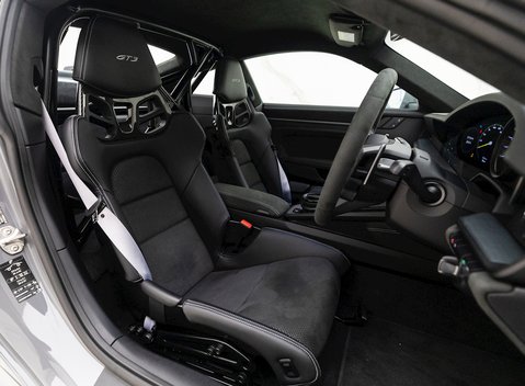Porsche 911 (992) GT3 10