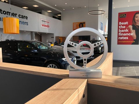 Toyota Yaris 1.5 VVT-h Excel Hatchback 5dr Petrol Hybrid E-CVT Euro 6 (s/s) (116 ps) Air 34