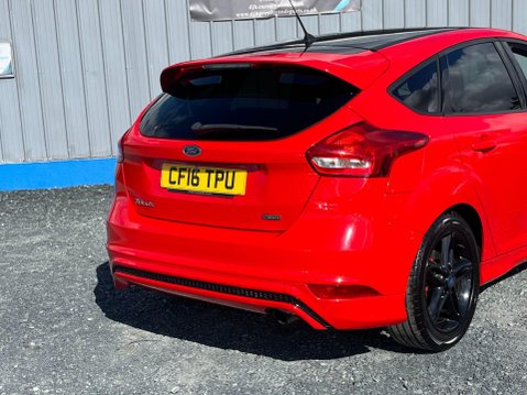 Ford Focus 1.5T EcoBoost Zetec S Red Edition Euro 6 (s/s) 5dr 49