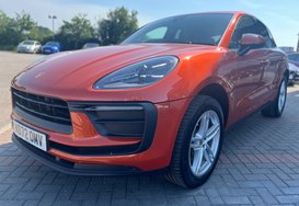Porsche Macan PDK 22