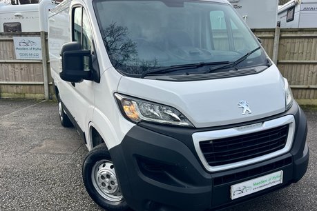 Peugeot Boxer 2.2 BLUEHDI 333 L1H1 PROFESSIONAL
