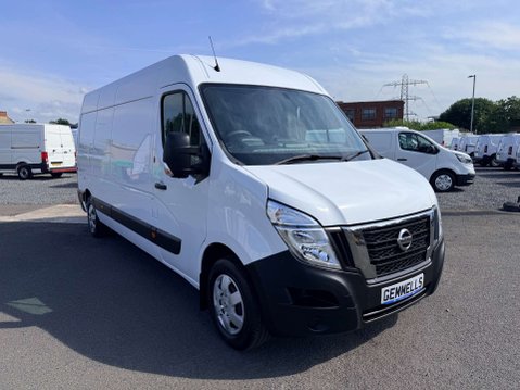 Nissan Interstar 2.3 Interstar Acenta dCi 1