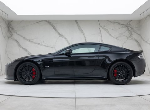 Aston Martin V12 Vantage S 5
