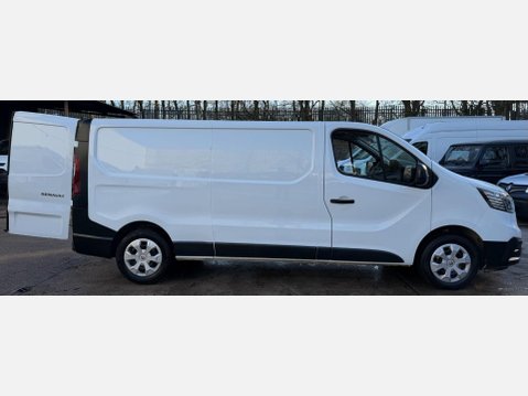 Renault Trafic 2.0 dCi Blue LL30 Business L2 H1 Euro 6 (s/s) 5dr 10