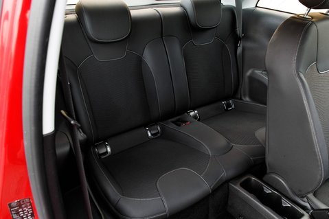 Vauxhall Adam GRIFFIN 32