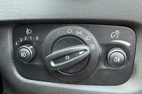 Ford Fiesta TITANIUM AUTOMATIC -ONLY 14,528 MILES -1 LADY OWNER -10 SERVICES -CAMBELT 37