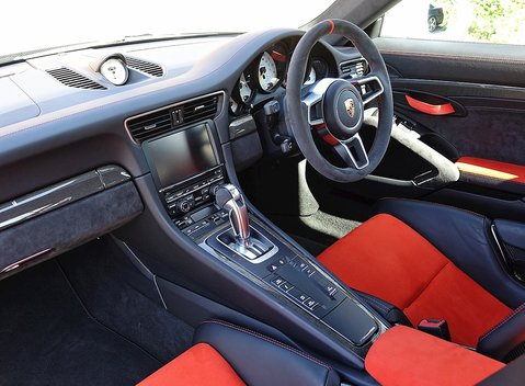 Porsche 911 (991) GT3 RS 24