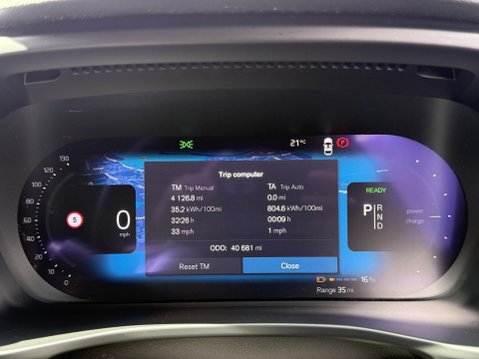 Volvo XC40 Recharge Twin 82kWh Core SUV 5dr Electric Auto AWD (408 ps) 38