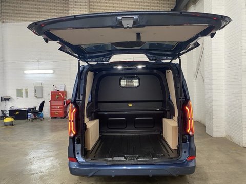 Ford Transit Custom 320 SPORT L1H1 DCIV ECOBOOST 9