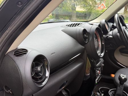 Mini Countryman COOPER D 44