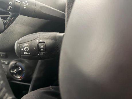 Peugeot 208 1.2 VTi Style Euro 5 5dr 16