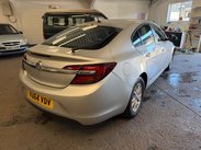 Vauxhall Insignia 2.0 CDTi ecoFLEX Design Euro 5 (s/s) 5dr 8