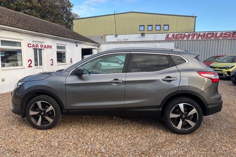 Nissan Qashqai N-CONNECTA DIG-T.. SUNROOF..SERVICES..1 PREVIOUS KEEPER... STUNNING EXAMPLE 8