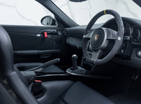 Porsche 911 GT2 RS (997) 11