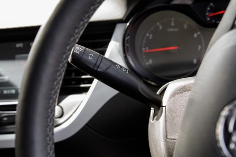 Vauxhall Crossland GRIFFIN 16