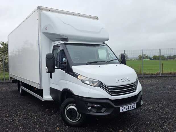 Iveco Daily DAILY 72C18 DIESEL 3.0 Business Box Van 5100 WB Hi-Matic With Tailift 1