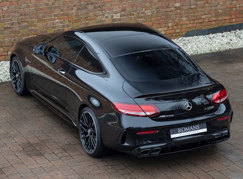 Mercedes-Benz C63 S Premium Plus 9