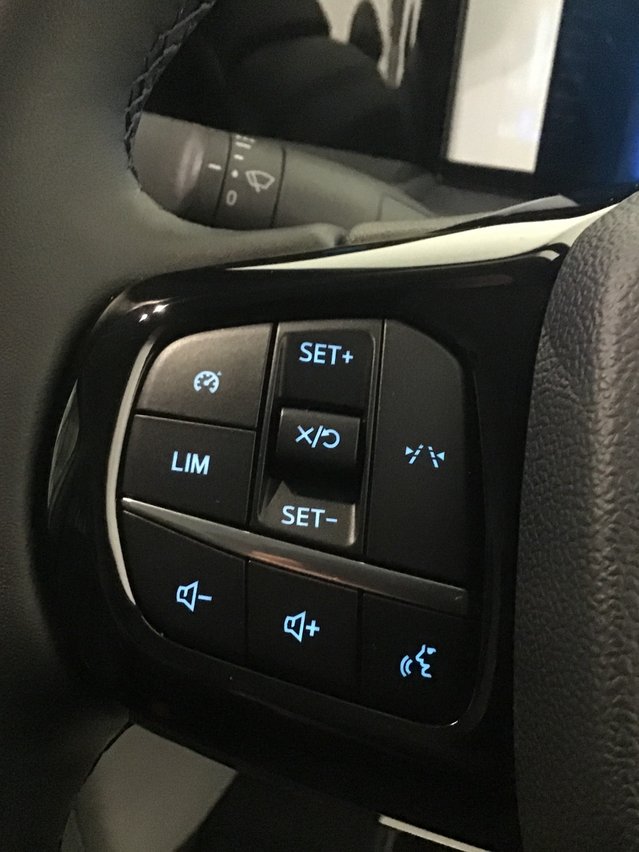 Ford Transit Custom 320 L1H1 PHEV Limited Hybrid