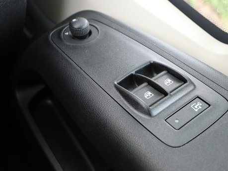 Citroen Relay 35 L3H2 2.2 BlueHDi 140 Enterprise 22