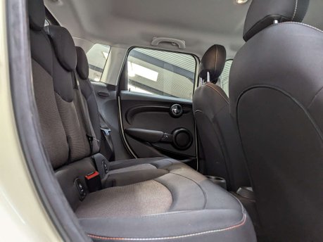 Mini Hatch 1.5 Cooper Classic 5dr 64