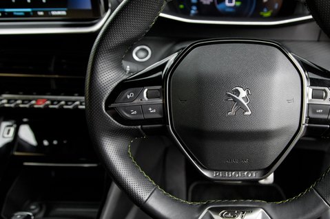Peugeot 208 GT PREMIUM 20