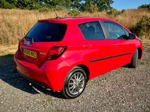 Toyota Yaris VVT-I ICON 3