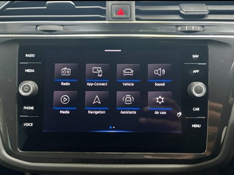 Volkswagen Tiguan LIFE TSI DSG 22