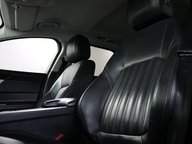 Jaguar XF D PORTFOLIO AWD 35