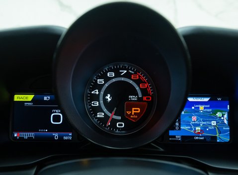 Ferrari F8 Tributo 18