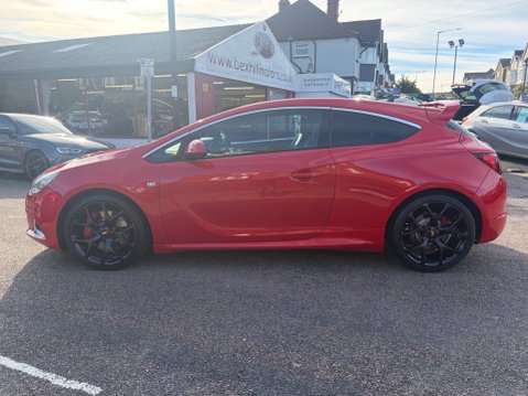 Vauxhall Astra GTC 2.0T VXR 8
