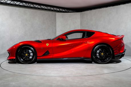 Ferrari 812 Competizione HUGE SPECIFICATION. 4-LAYER PAINT. CARBON FIBRE INT & EXT. TWO-TONE LIVERY. 8