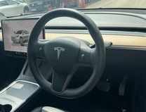 Tesla Model Y (Sold) (Dual Motor) Long Range SUV 5dr Electric Auto 4WDE (384 bhp) 11