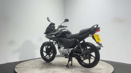 Honda CBF125 CBF125 2012 ONLY 5K MOT SERVICED ICONIC LEARNER BIKE 125CC 6
