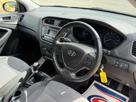 Hyundai i20 1.2 SE Hatchback 5dr Petrol Manual Euro 6 (84 ps) 10