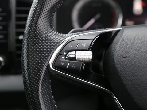 Skoda Karoq 1.5 TSI ACT SportLine DSG Euro 6 (s/s) 5dr 11