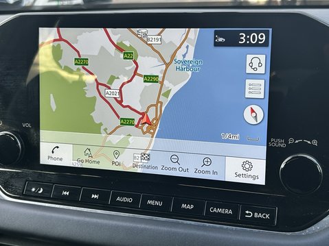 Nissan Qashqai 1.3 DiG-T MH 158 Tekna 5dr 23