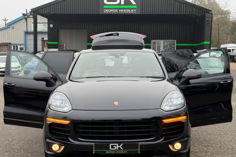 Porsche Cayenne D V6 TIPTRONIC S - REAR ENTERTAINMENT -PDLS -PAN ROOF -CAMERA -£17K EXTRAS 17