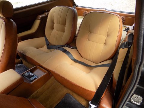 Reliant Scimitar GTE SE6a 11