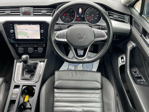 Volkswagen Passat 2.0 TDI EVO SEL Euro 6 (s/s) 5dr 2