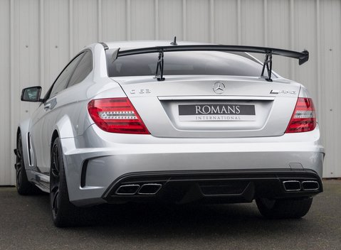 Mercedes-Benz C63 AMG Black Series 3