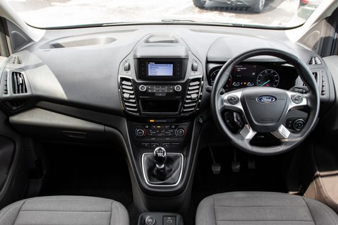 Ford Grand Tourneo Connect TITANIUM TDCI 3